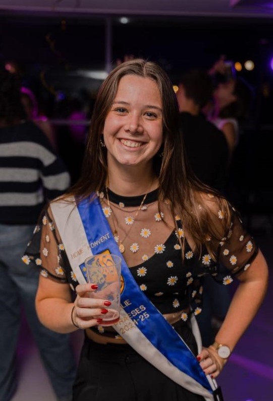 Julie Van Esbroeck